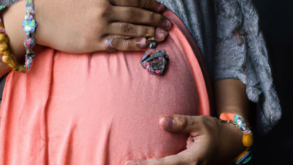 10 εκπληκτικές ιδέες για φωτογραφίες μητρότητας